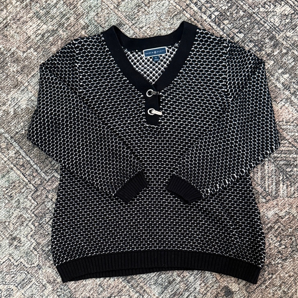 Karen Scott Black and White V-Neck Plus Size Cotton Henley Sweater - Picture 2 of 6